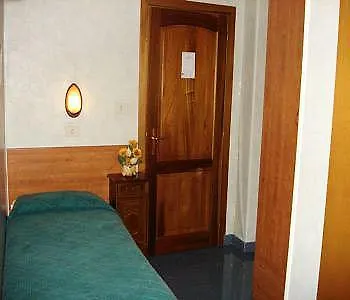 Affittacamere Aries 3* Roma